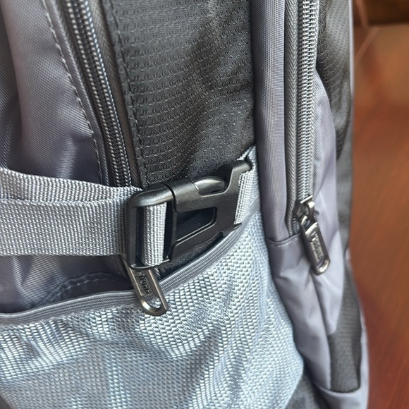 dejuno Crestone 19” Backpack commuter deluxe,laptop pocket,padded straps,travel - Picture 6 of 13